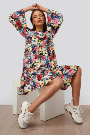 NA-KD Trend Miniklänning Med Vid Ärm - Multicolor