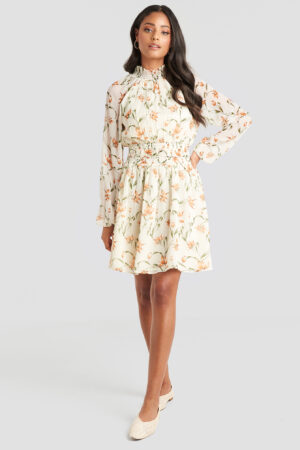 NA-KD Boho Flower Print Smock Detail Dress - White