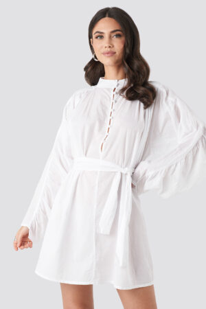 NA-KD Trend Gathered Sleeve Tied Waist Shirt - White