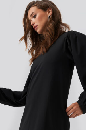 NA-KD Trend High Neck Long Sleeve Shift Dress - Black