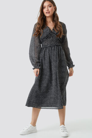 NA-KD Boho Smock Detail V-Neck Midi Dress - Black