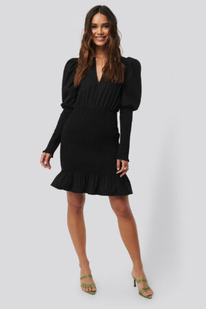 NA-KD Party Smocked LS Puff Sleeve Dress - Black