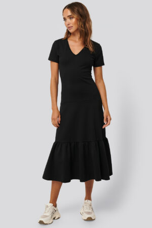 Trendyol Midiklänning - Black