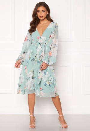 Sage green floral klänning med dragkedja med dragkedja från Goddiva.