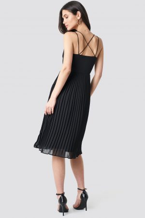 NA-KD Party Cross Back Pleated Midi Dress - Black