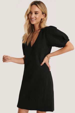 NA-KD Boho Miniklänning Med Blomstruktur - Black