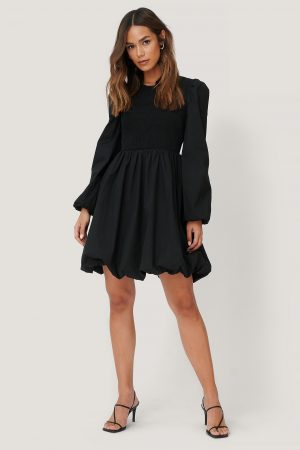 NA-KD Trend Smockklänning Med Puffärm - Black