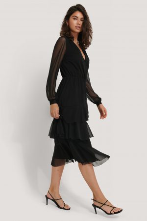NA-KD Boho V-Ringad Omlottklänning I Mesh - Black