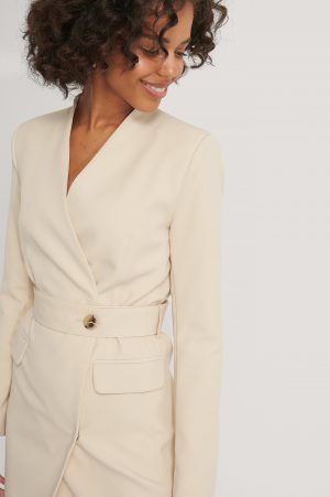 Trendyol Klänning Med Bälte - Beige